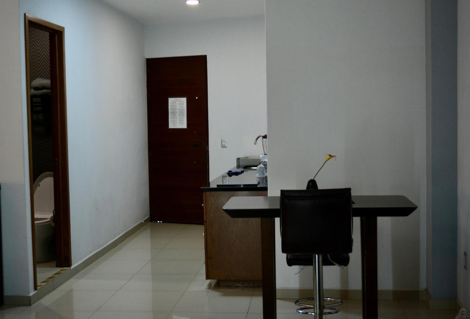 Suites La Gloria Alojamiento Independiente Tepatitlan Exterior foto