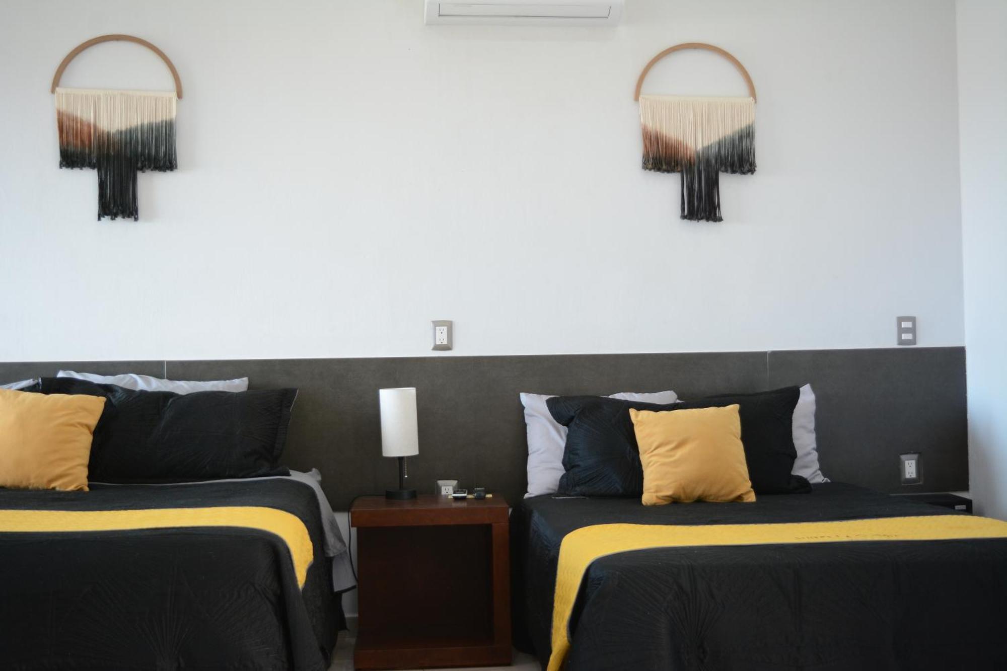 Suites La Gloria Alojamiento Independiente Tepatitlan Exterior foto